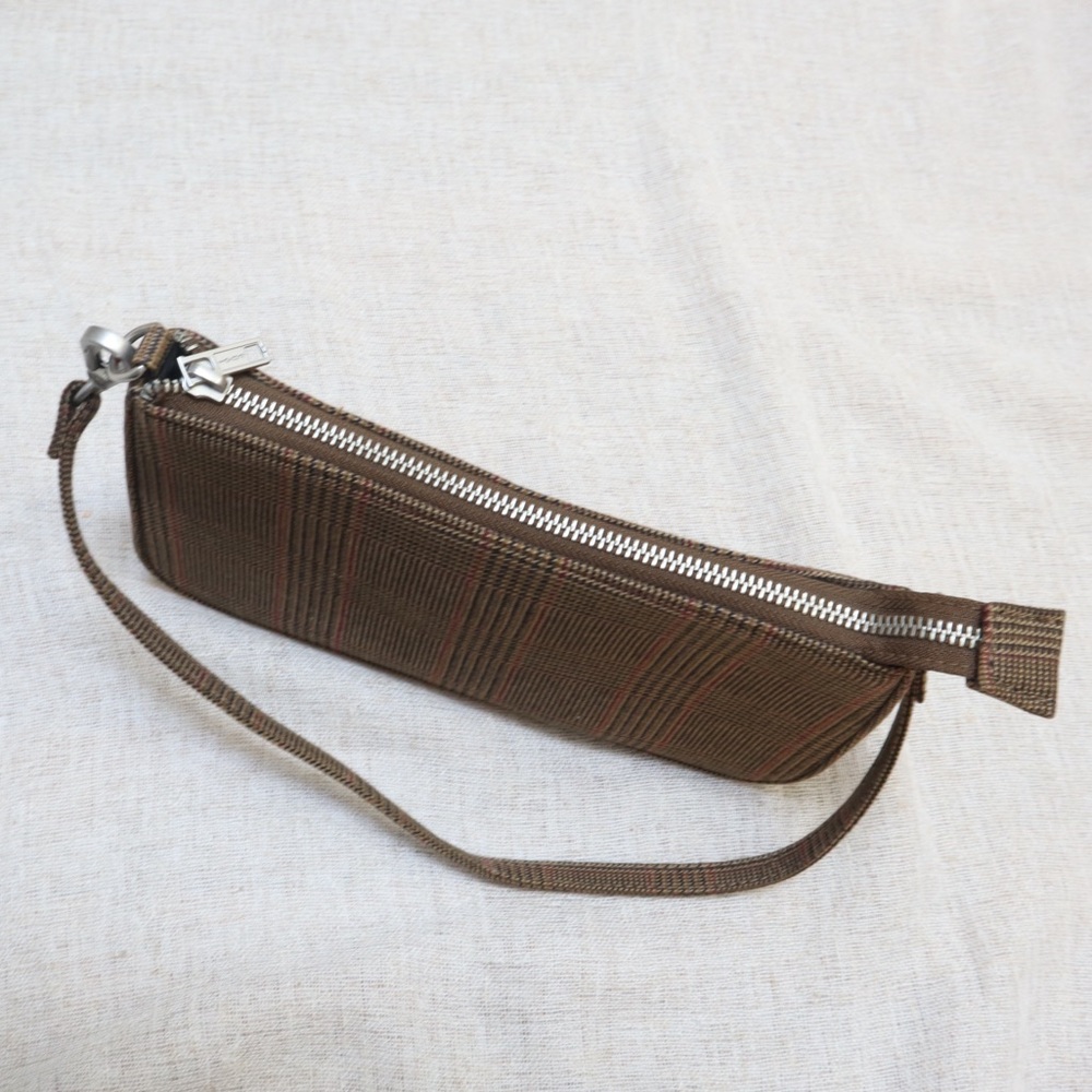 Brandy Melville Plaid Purse - Picture 5 of 7